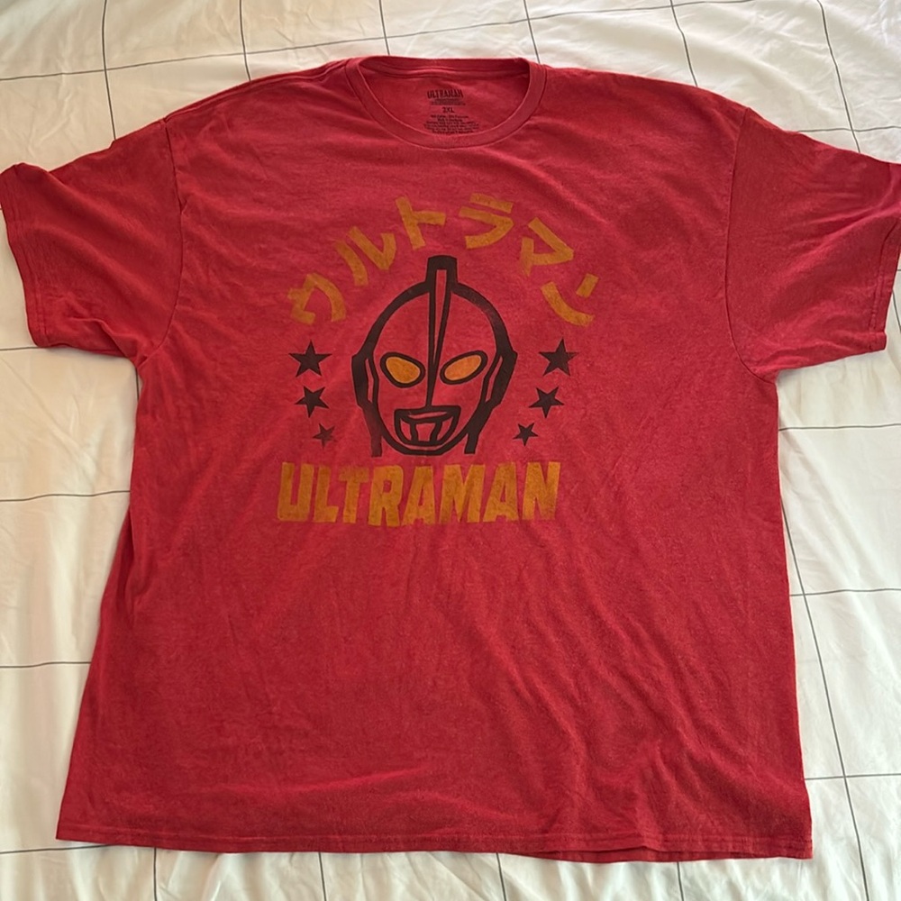 Men’s Ultraman Graphic Tee